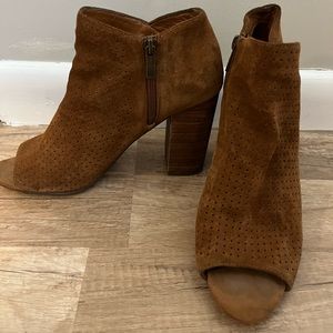 Jessica Simpson Cognac Peep Toe Suede Booties
